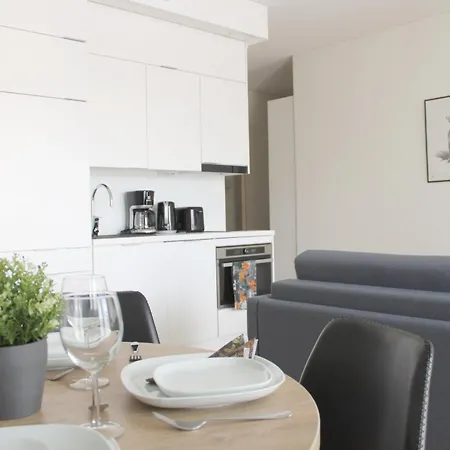 Forenom Serviced Valtakatu * Rovaniemi